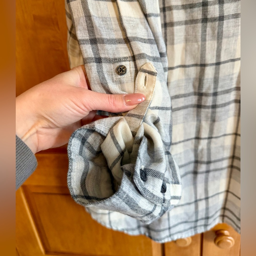 Calvin Klein Jeans Cream and Gray Flannel Shirt - Picture 6 of 7